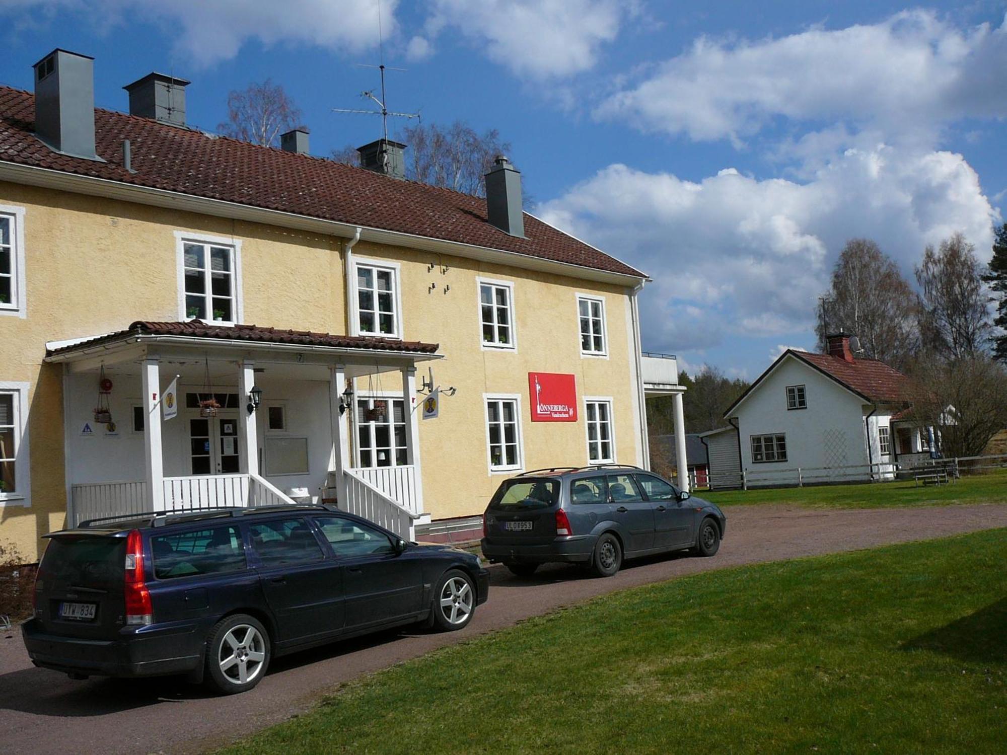 Loenneberga Vandrarhem & Hostel Экстерьер фото