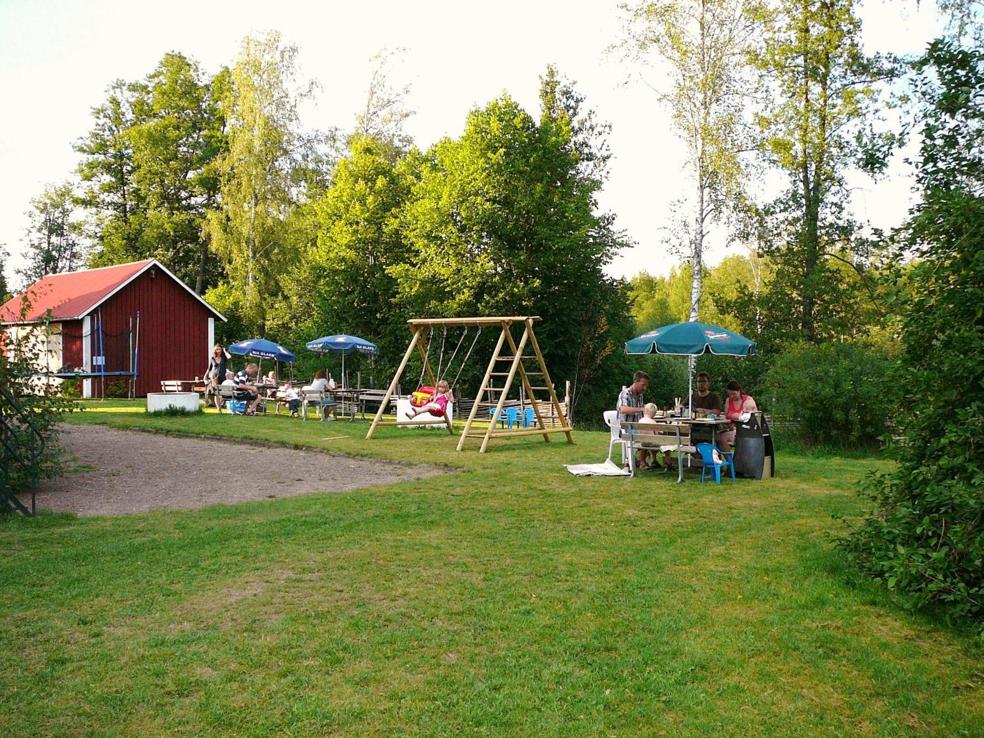 Lonneberga Vandrarhem & Hostel Экстерьер фото