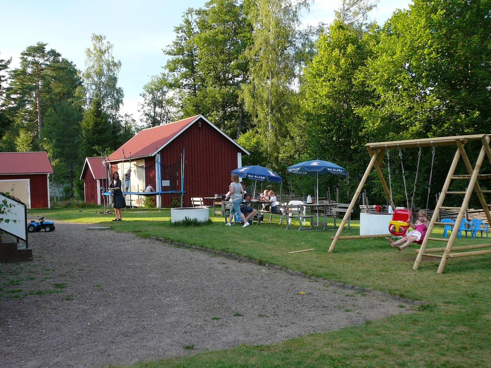 Lonneberga Vandrarhem & Hostel Экстерьер фото